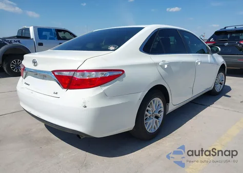 2017 Toyota Camry Le z USA, uszkodzony, nr VIN 4T1BF1FKXHU409502